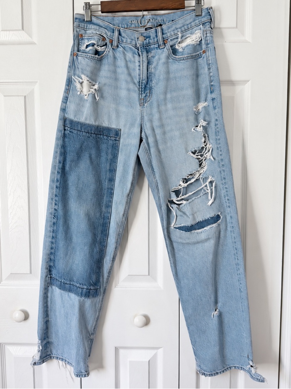 American Eagle EX Boyfriend Jeans 6 Regular Distressed Patchwork